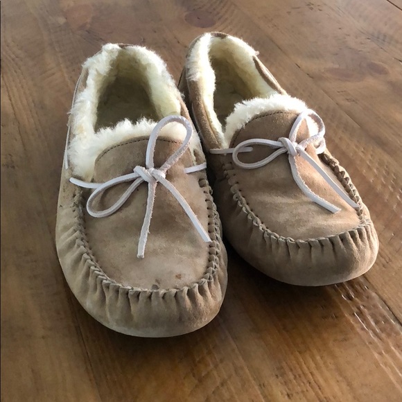 poshmark ugg slippers